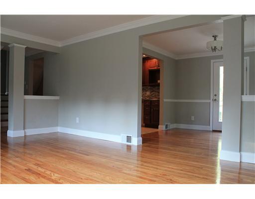 554 Thompson Run Road Pittsburgh, PA 15237 - Photo 3 of 16 1st Floor Plan. The first floor of this home has an open floor plan and modern architectural features.