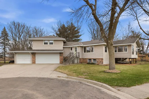 $310,000 | 126 Madison Avenue, Lester Prairie, MN 55354