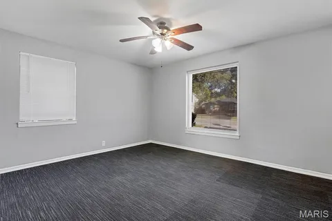 $165,000 | 1059 North And South Road, University City, MO 63130