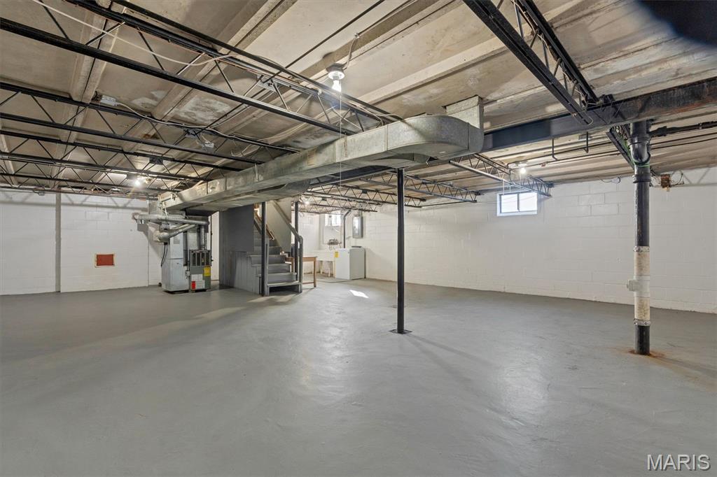 1059 North And South Road University City, MO 63130 - Photo 16 of 22