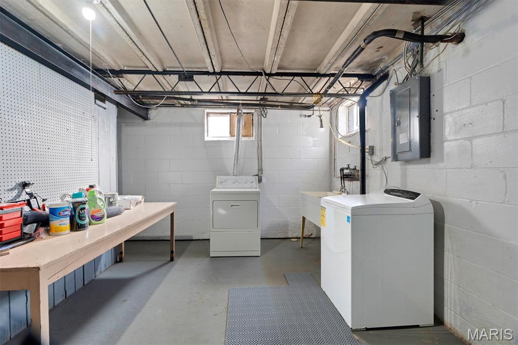 1059 North And South Road University City, MO 63130 - Photo 17 of 22