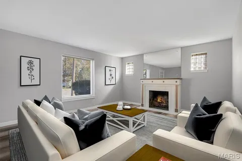 $165,000 | 1059 North And South Road, University City, MO 63130