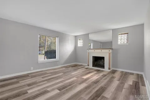 $165,000 | 1059 North And South Road, University City, MO 63130