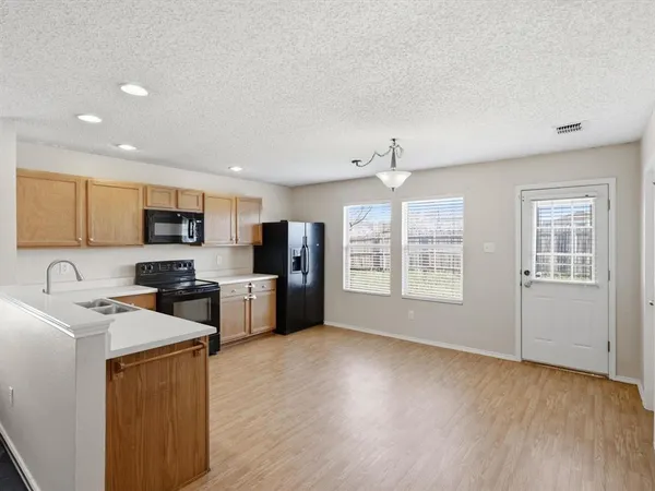 $2,300 | 4608 Cedar Crest Drive, McKinney, TX 75070