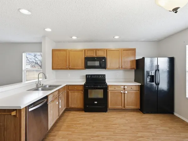 $2,300 | 4608 Cedar Crest Drive, McKinney, TX 75070