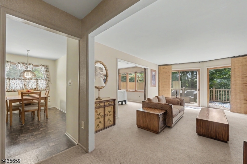 68 Yellow Brick Road Wayne, NJ 07470 - Photo 4 of 27