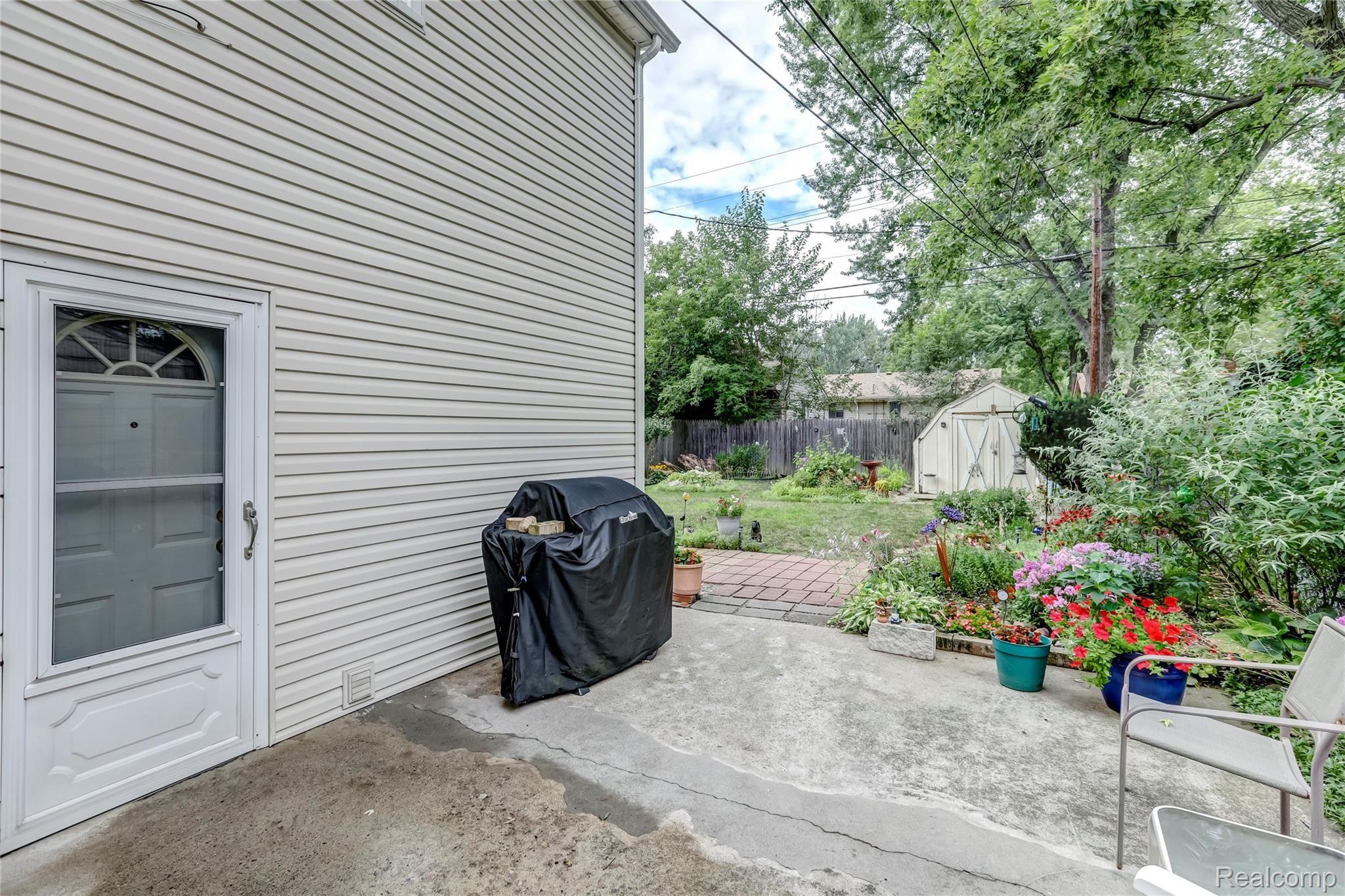 3056 Melvin Avenue Rochester, MI 48307 - Photo 20 of 22 3056 Melvin Avenue, Rochester Hills, MI-24-FULL.jpg