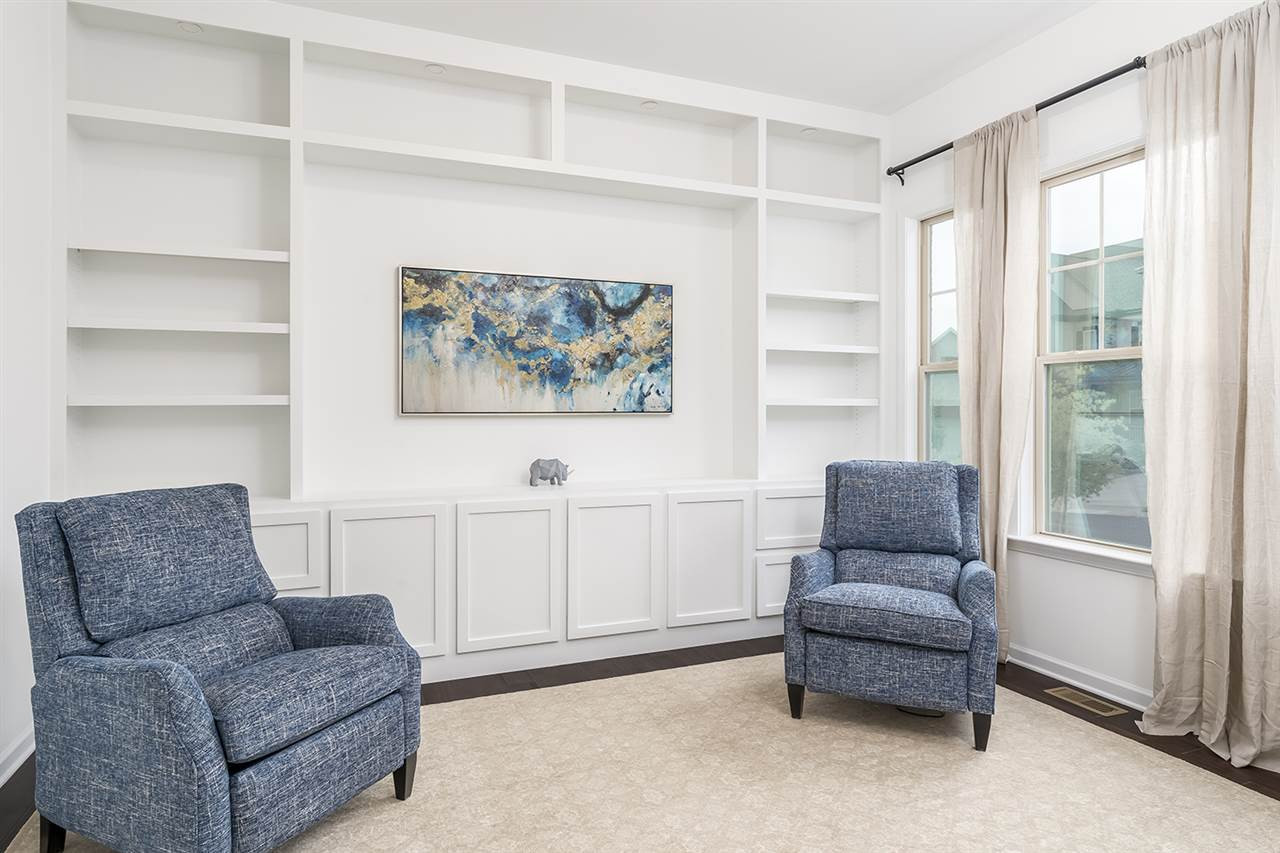 Front Den with Built-In Bookshelving
