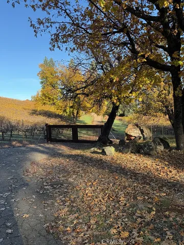 $2,700 | 9250 South State Highway, Lower Lake, CA 95457