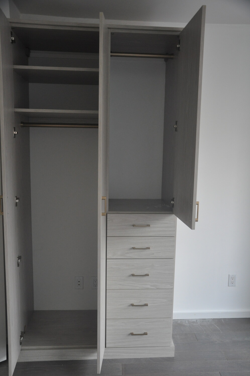 385 1st Avenue, Unit 12D Manhattan, NY 10010 - Photo 12 of 19 a view of walk in closet