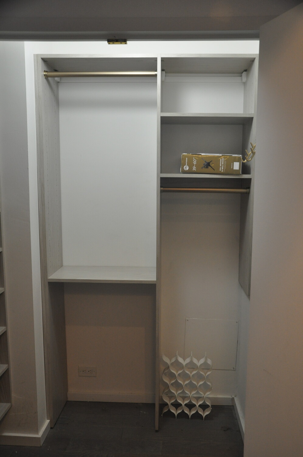 385 1st Avenue, Unit 12D Manhattan, NY 10010 - Photo 3 of 19 a close view of water heater