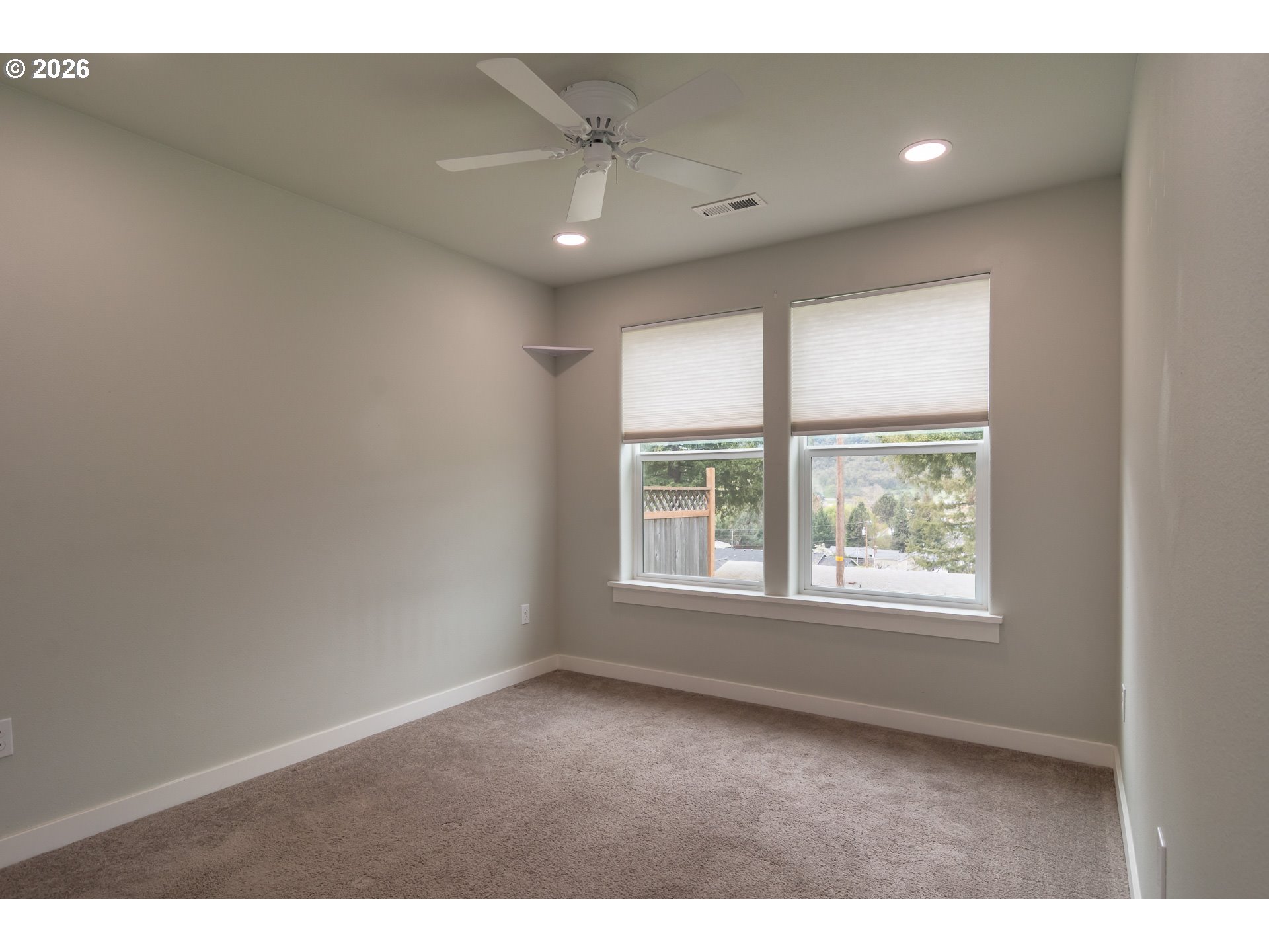 4509 Northeast Ridenour Street Winchester, OR 97495 - Photo 27 of 37