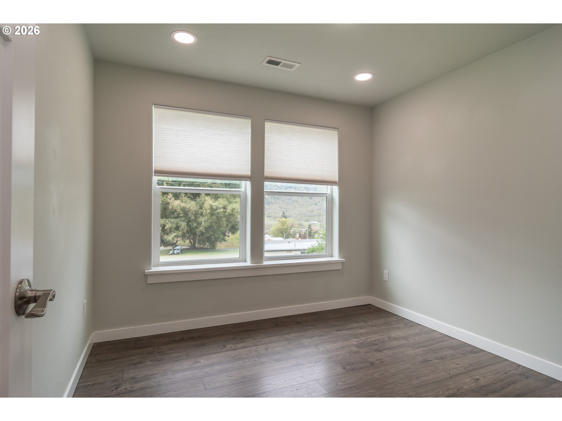 4509 Northeast Ridenour Street Winchester, OR 97495 - Photo 30 of 37