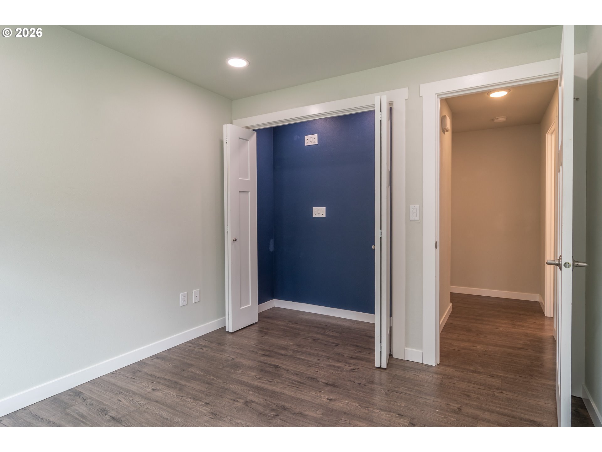 4509 Northeast Ridenour Street Winchester, OR 97495 - Photo 32 of 37