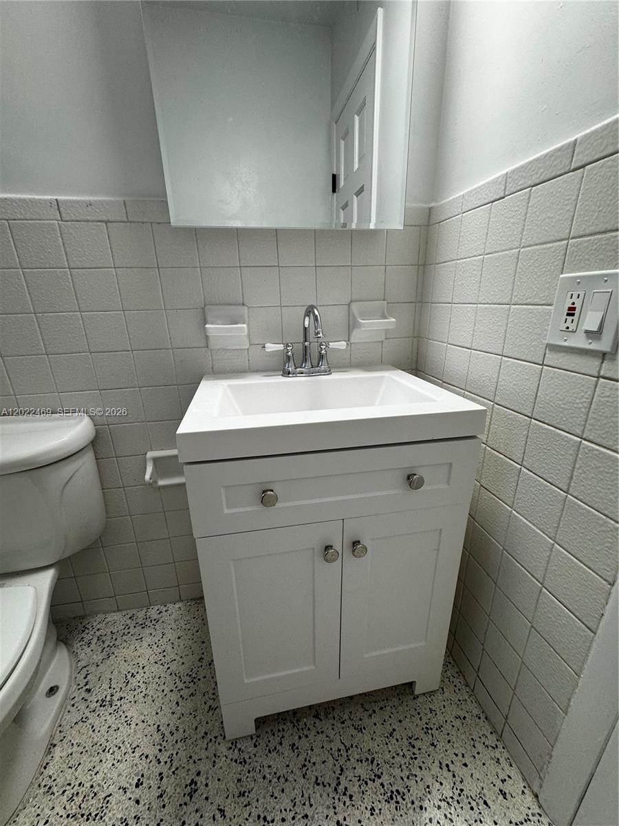2725 Southwest 25th Street, Unit 1 Miami, FL 33133 - Photo 11 of 12