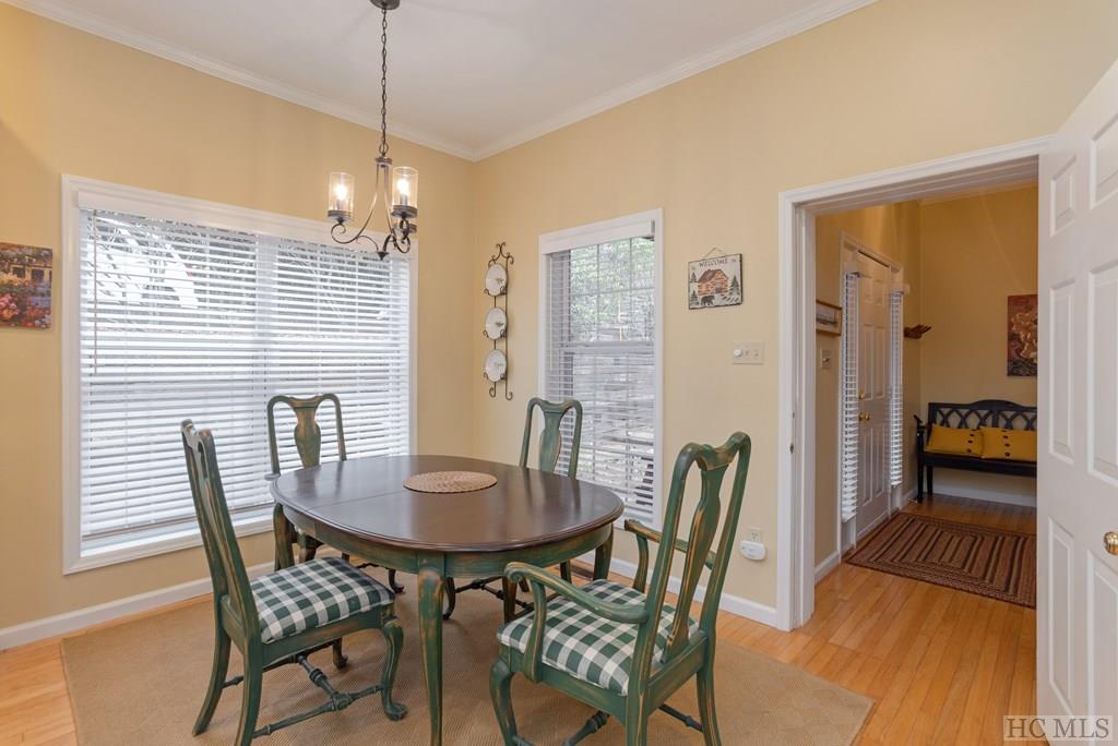 125 Overlook Road, Unit 4 Sapphire, NC 28774 - Photo 10 of 25 Gallery Image 10