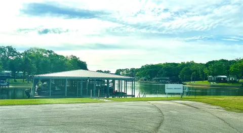 $300,000 | 10 Esquire Estates Road, Mabank, TX 75156