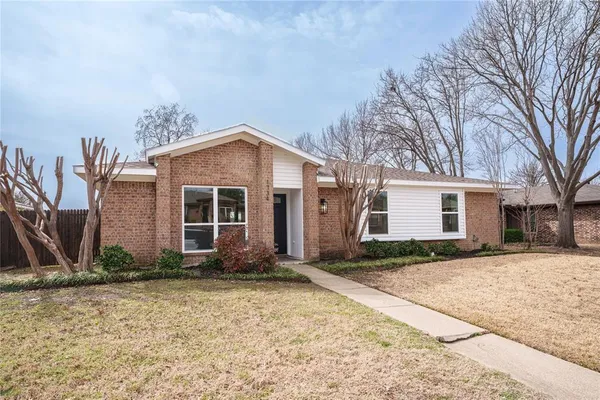 $2,500 | 1734 Sterling Lane, Lewisville, TX 75067
