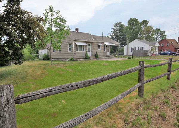 42 Fernwood Road Southwick, MA 01077 - Photo 2 of 18 Gallery Image 2