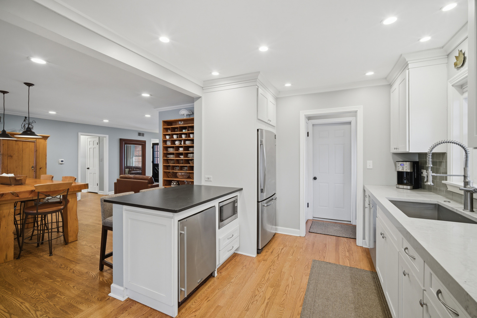 1319 Tyrell Avenue Park Ridge, IL 60068 - Photo 14 of 39