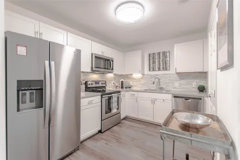 $334,999 | 3604 Clawson Road, Unit 204, Austin, TX 78704