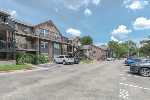 $334,999 | 3604 Clawson Road, Unit 204, Austin, TX 78704