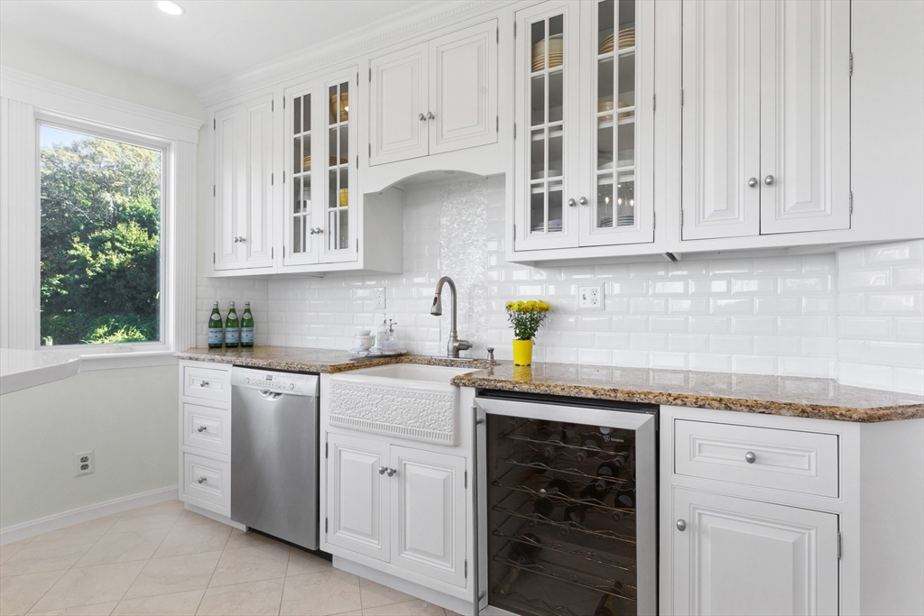 756 Jerusalem Road, Unit 1 Cohasset, MA 02025 - Photo 16 of 30