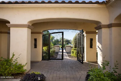$1,995,900 | 4547 South Banning Drive, Gilbert, AZ 85297