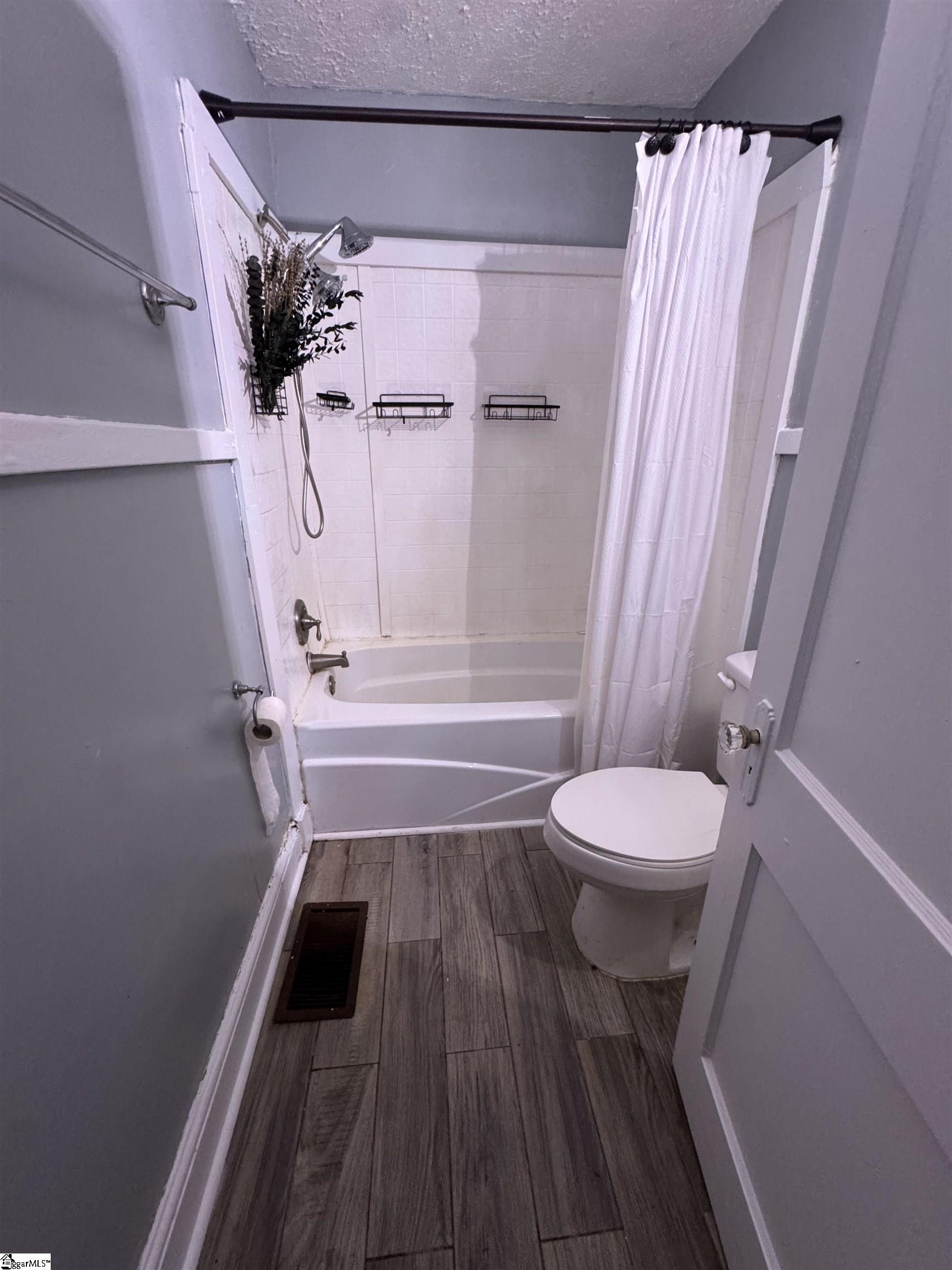 309 Highland Road Easley, SC 29640 - Photo 9 of 18