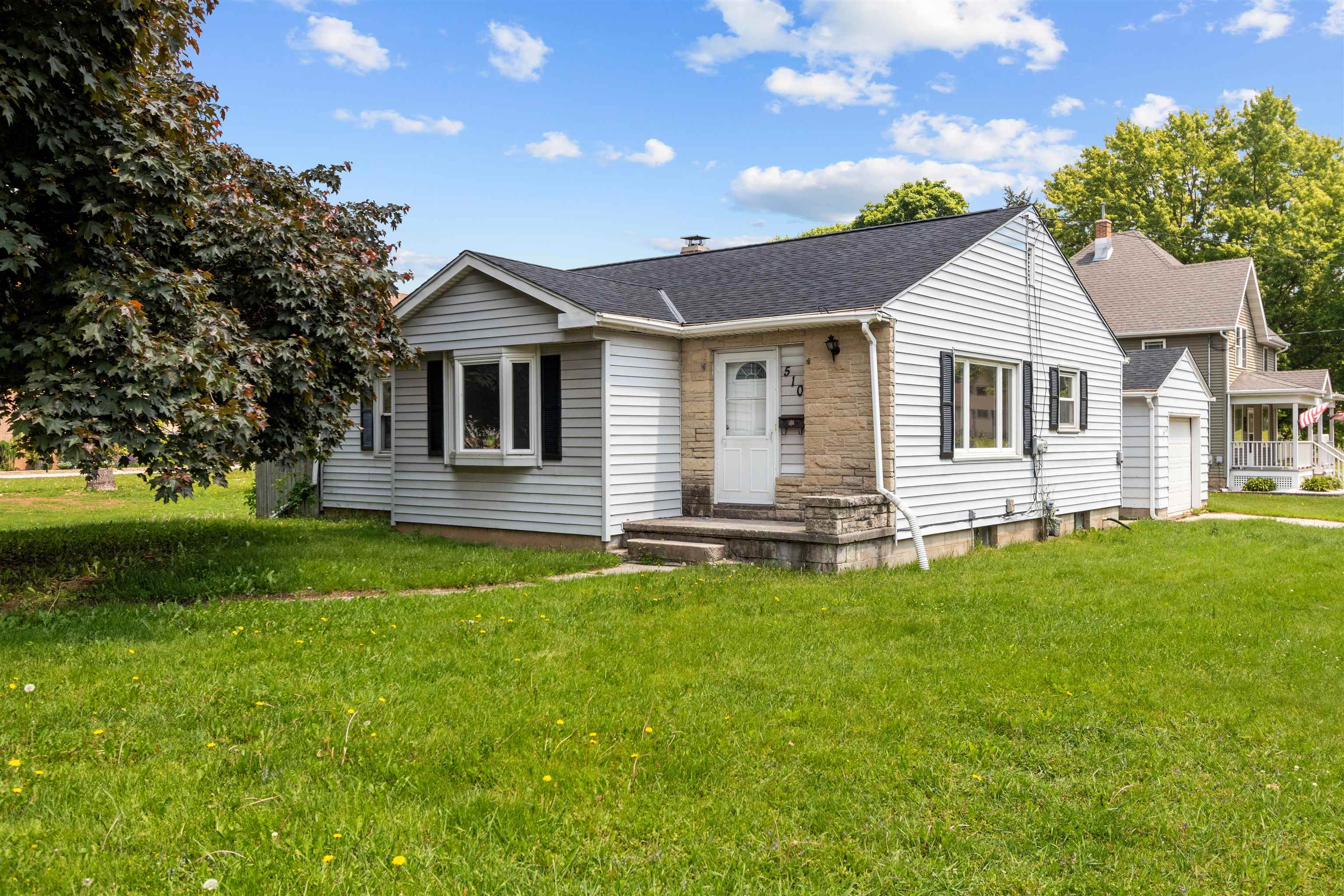 510 South Madison Street Chilton, WI 53014 - Photo 2 of 24