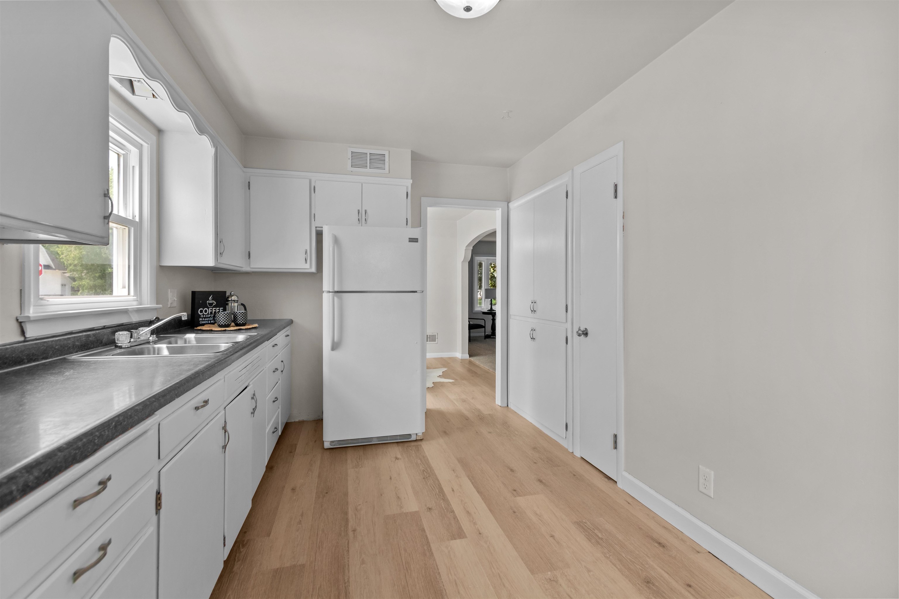 510 South Madison Street Chilton, WI 53014 - Photo 10 of 24