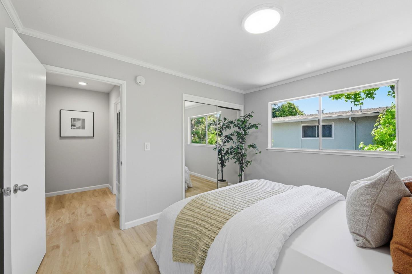 2047 Montecito Avenue, Unit 2 Mountain View, CA 94043 - Photo 15 of 36