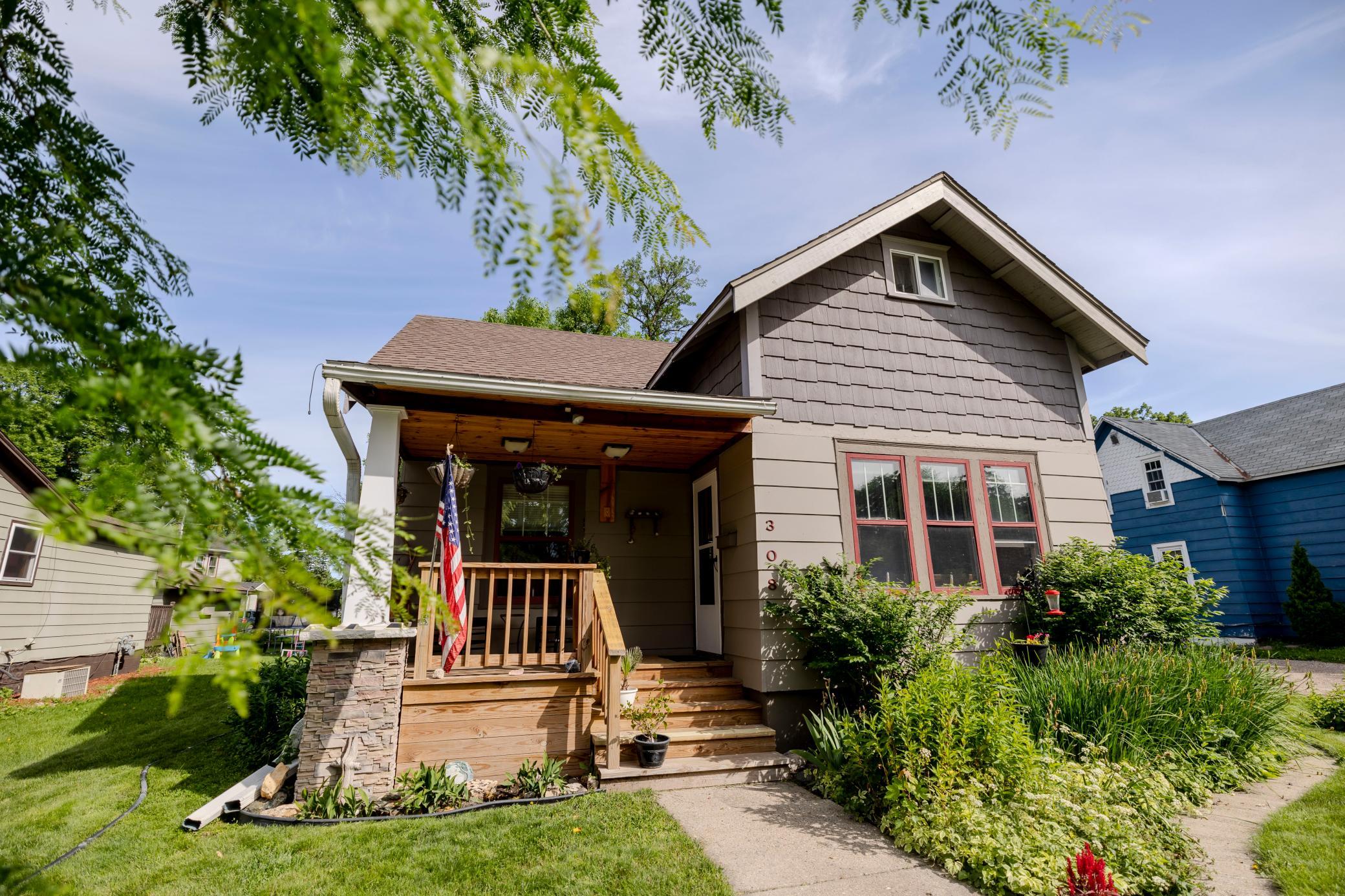 308 West 9th Street Morris, MN 56267 - Photo 1 of 62