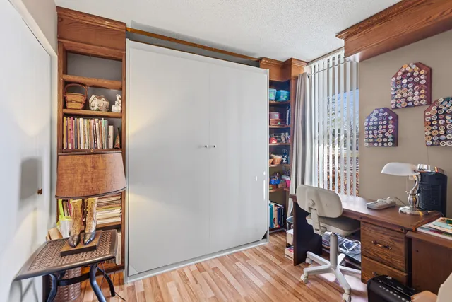 $279,900 | 509 Aurora Avenue, Unit 109, Naperville, IL 60540