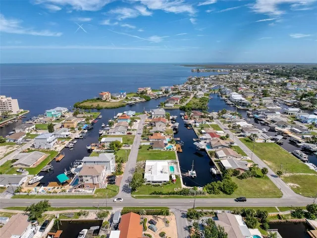 $499,000 | 13738 Victor Avenue, Hudson, FL 34667