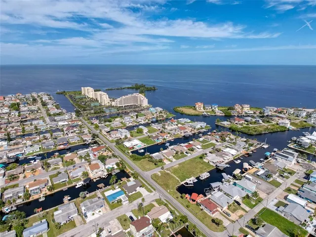 $499,000 | 13738 Victor Avenue, Hudson, FL 34667