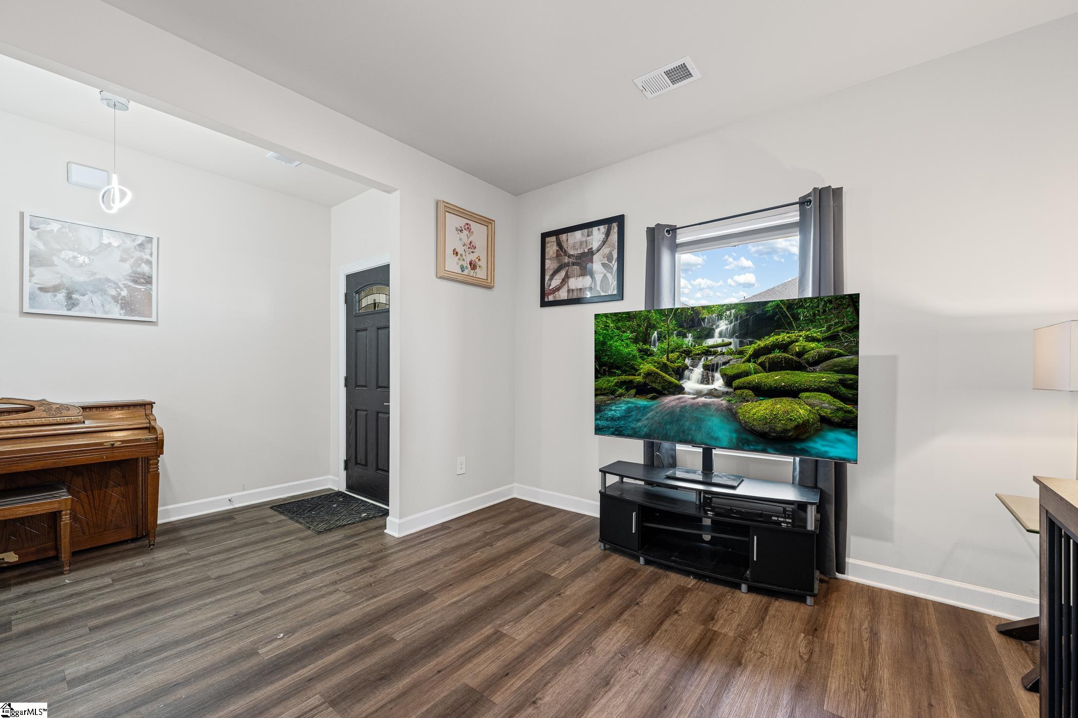 297 Lavinia Circle Duncan, SC 29334 - Photo 9 of 33