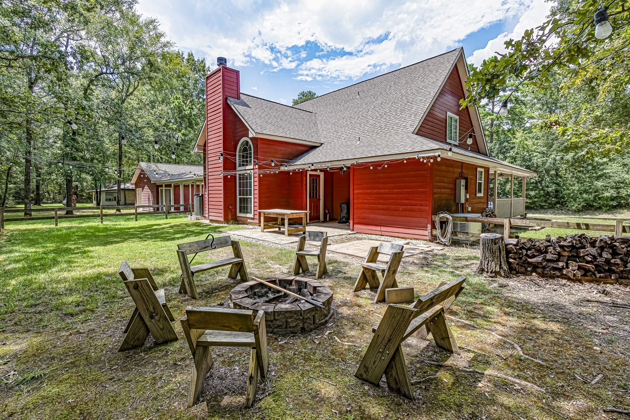 12 Quiet Wind Trinity, TX 75862 - Photo 11 of 47 a view of a chairs and table in backyard of the house