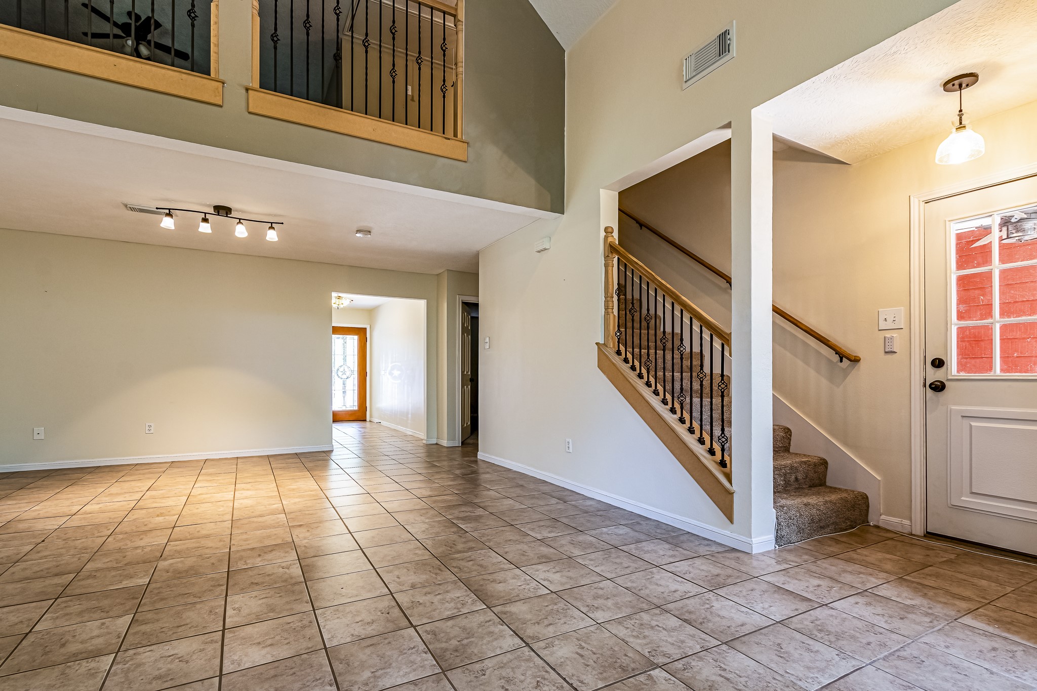 12 Quiet Wind Trinity, TX 75862 - Photo 15 of 47 a view of an entryway with a window