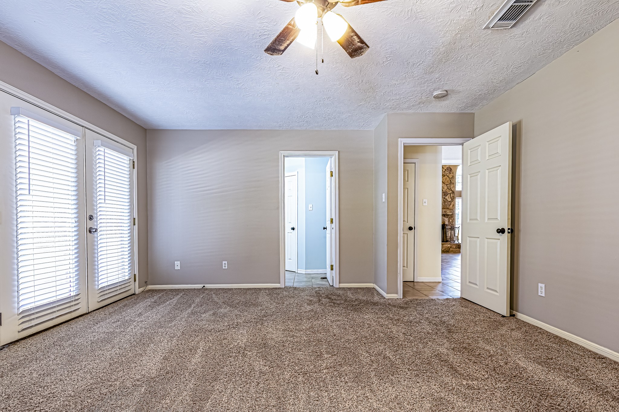 12 Quiet Wind Trinity, TX 75862 - Photo 34 of 47 a view of an empty room with a window