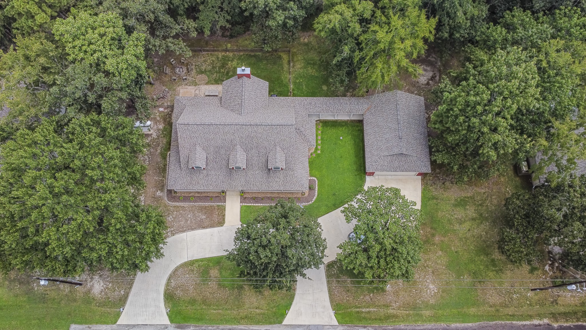 12 Quiet Wind Trinity, TX 75862 - Photo 46 of 47 an aerial view of a house with outdoor space pool seating area and yard