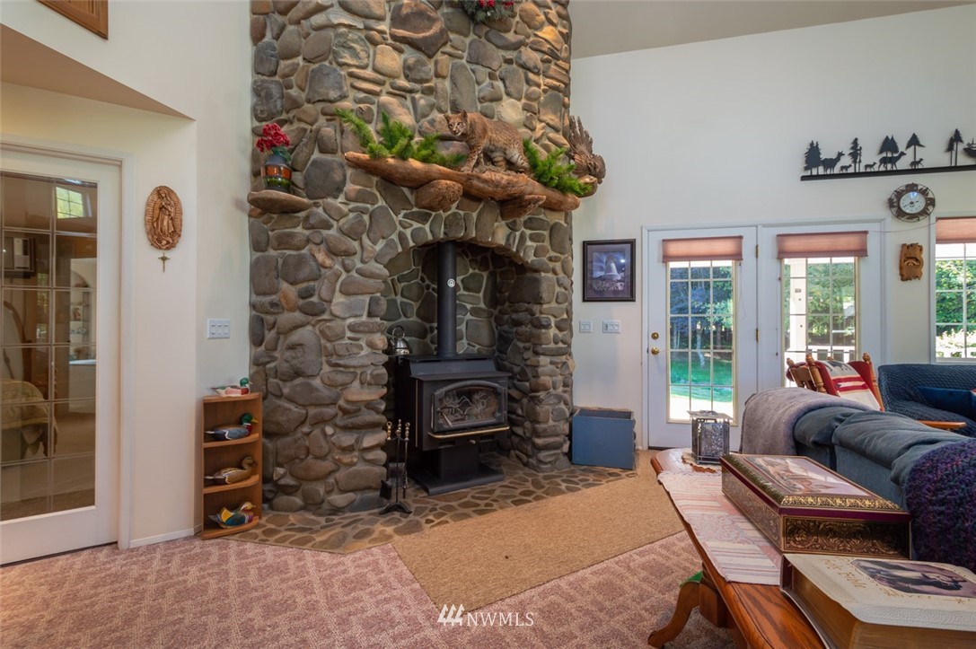 431 Elk Prairie Road Raymond, WA 98577 - Photo 6 of 25 Gallery Image 6