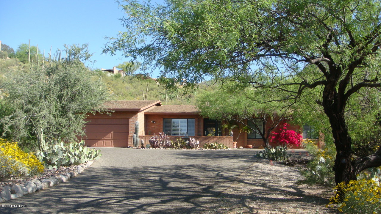 6880 North Cascade Spring Place Tucson, AZ 85718 - Photo 1 of 15
