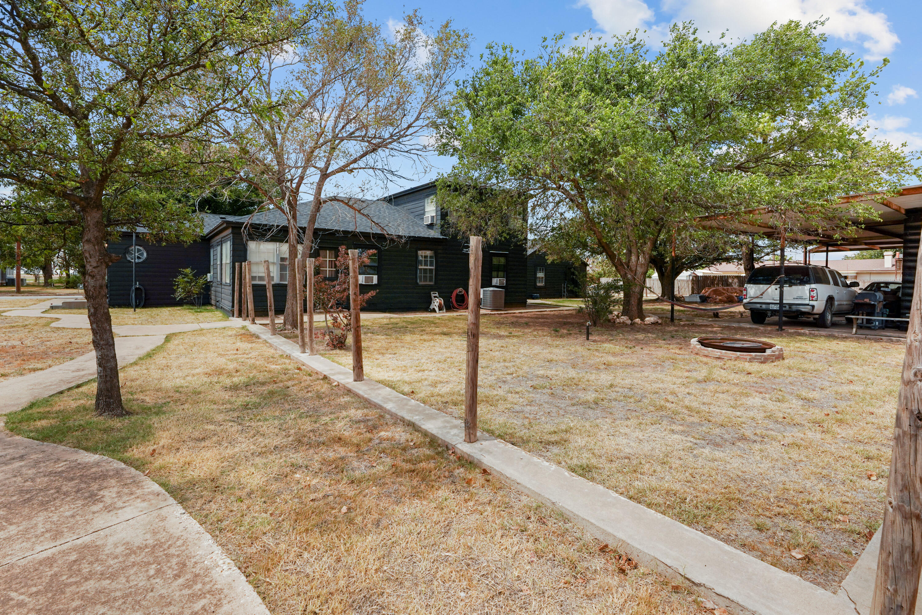 101 Watts Avenue Ralls, TX 79357 - Photo 4 of 28 DSC07805