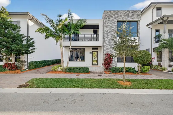 $1,999,999 | 8126 Northwest 48th Terrace, Doral, FL 33166