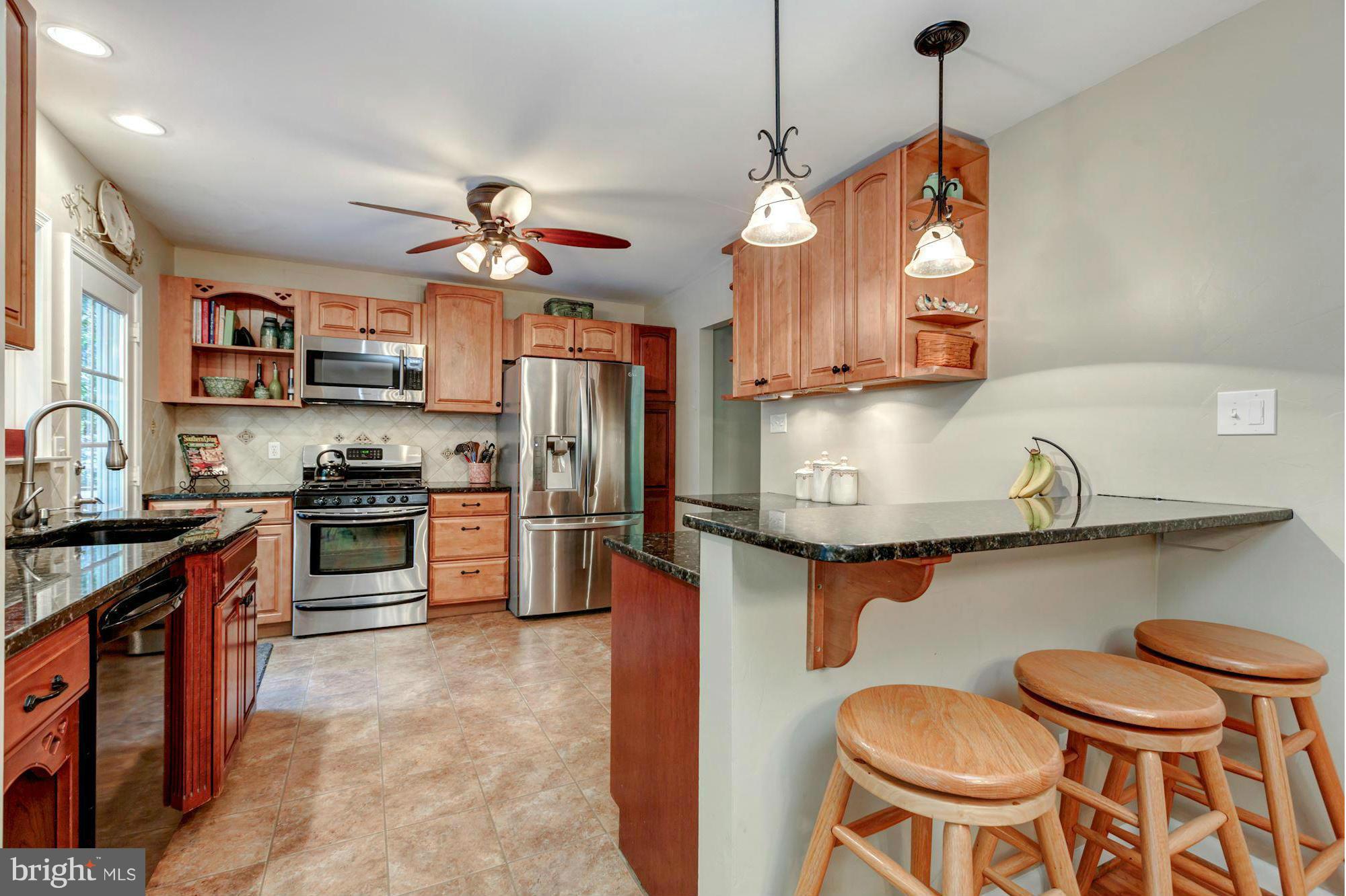 7113 Hadlow Court Springfield, VA 22152 - Photo 2 of 30 Kitchen
