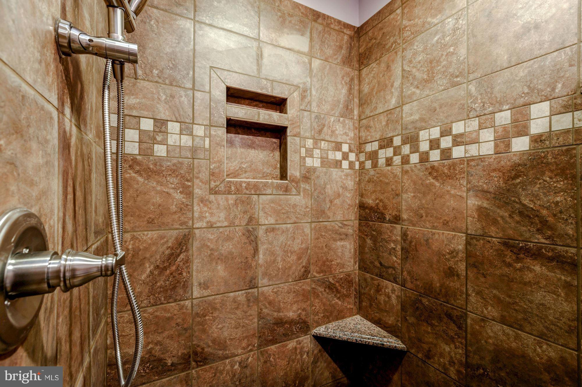 7113 Hadlow Court Springfield, VA 22152 - Photo 13 of 30 Bath (Master)
