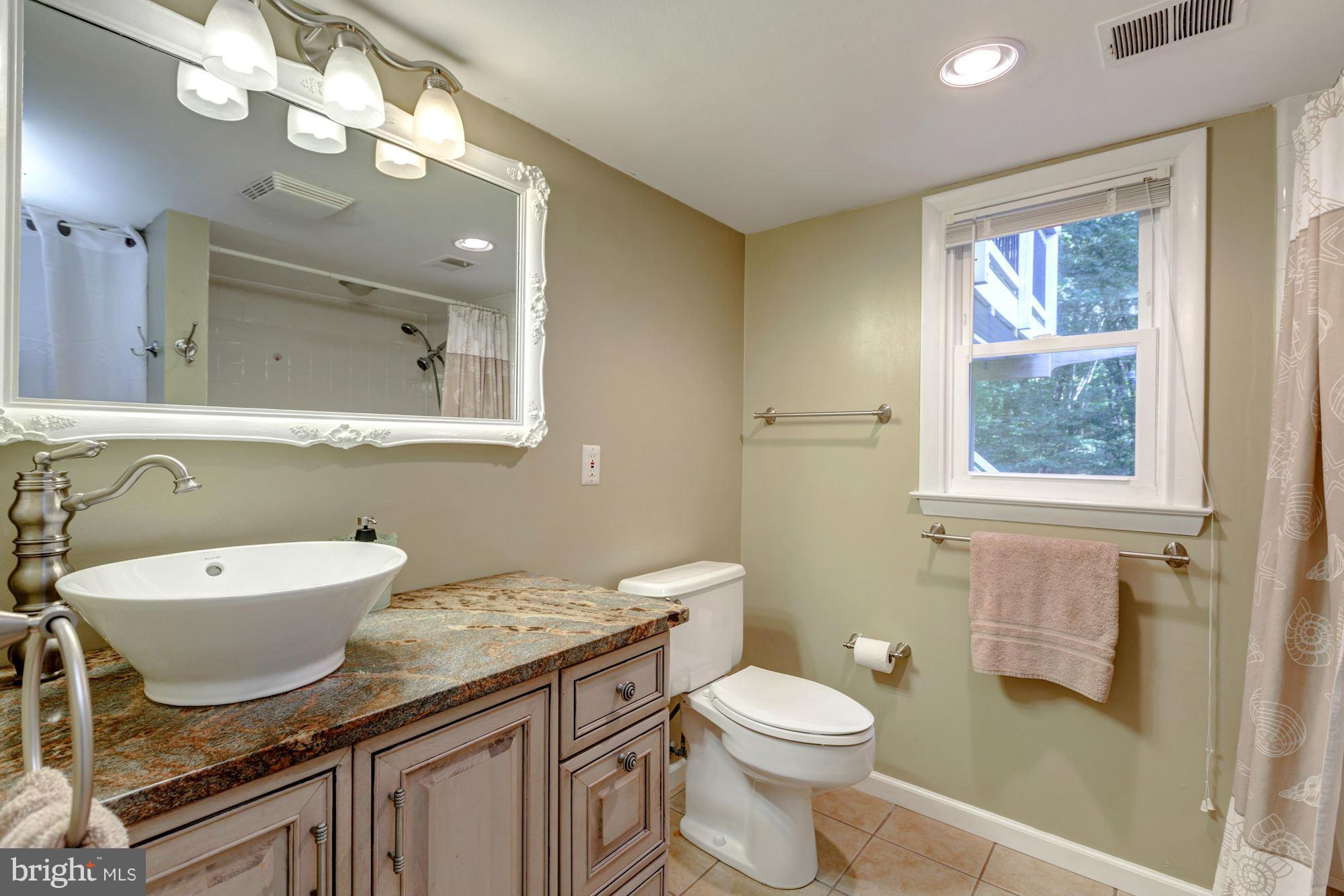 7113 Hadlow Court Springfield, VA 22152 - Photo 19 of 30 Bath