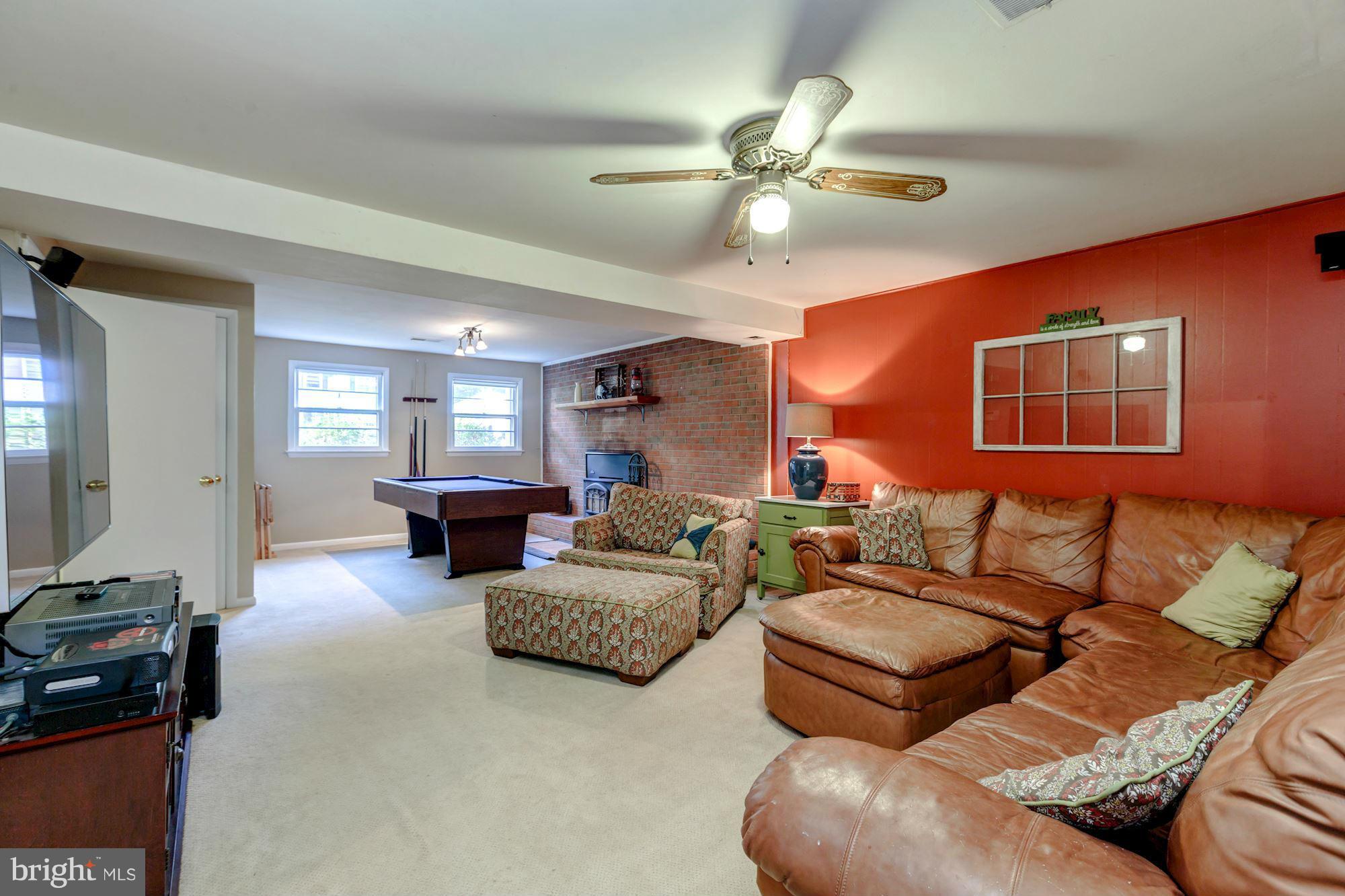 7113 Hadlow Court Springfield, VA 22152 - Photo 21 of 30 Family Room