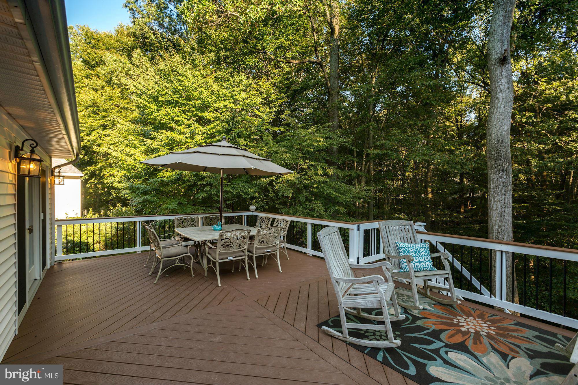 7113 Hadlow Court Springfield, VA 22152 - Photo 27 of 30 Exterior (Rear)